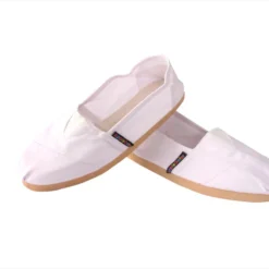 Applegator Shoes - White