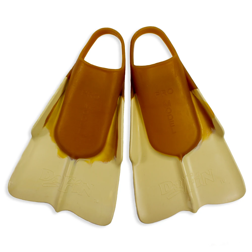 DaFiN - Mark Cunningham - Gum/ White 3 DaFiN - Mark Cunningham - Gum/ White